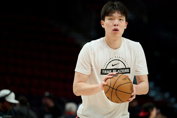 杨瀚森接受国内采访,畅谈NBA生活、进步与不足