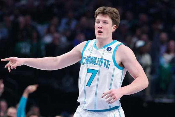 NBA2月10日战况汇总,多位球员解锁里程碑