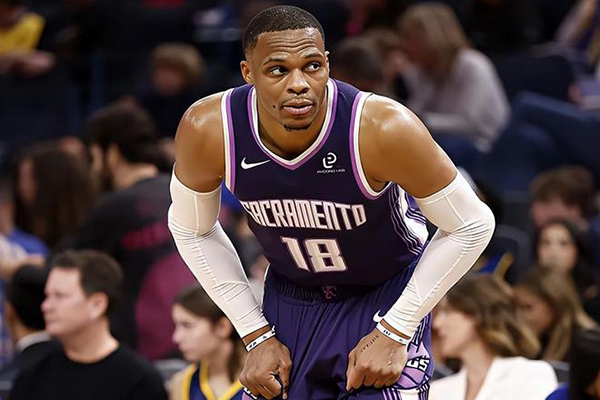 NBA2月10日战况汇总,多位球员解锁里程碑