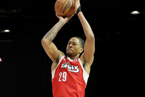 开拓者官宣两笔双向签约,杨瀚森队友肯特获生涯首份NBA合同